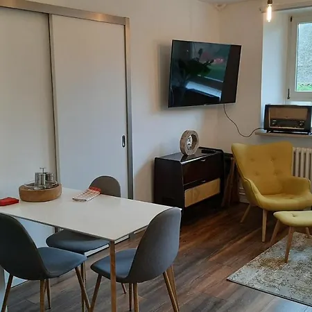 Apartment 4 Sterne Wohnen Zum Alten Forsthof Am Schlosspark, App 3 Wunnerbor Eutin